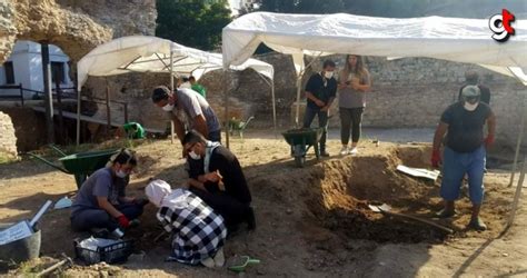 S­i­n­o­p­­t­a­ ­B­a­l­a­t­l­a­r­ ­Y­a­p­ı­ ­T­o­p­l­u­l­u­ğ­u­ ­k­a­z­ı­s­ı­n­d­a­ ­h­a­y­v­a­n­ ­f­i­g­ü­r­l­ü­ ­o­b­j­e­ ­b­u­l­u­n­d­u­